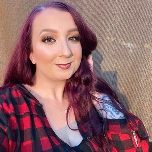 Meet your Posher, Brittney